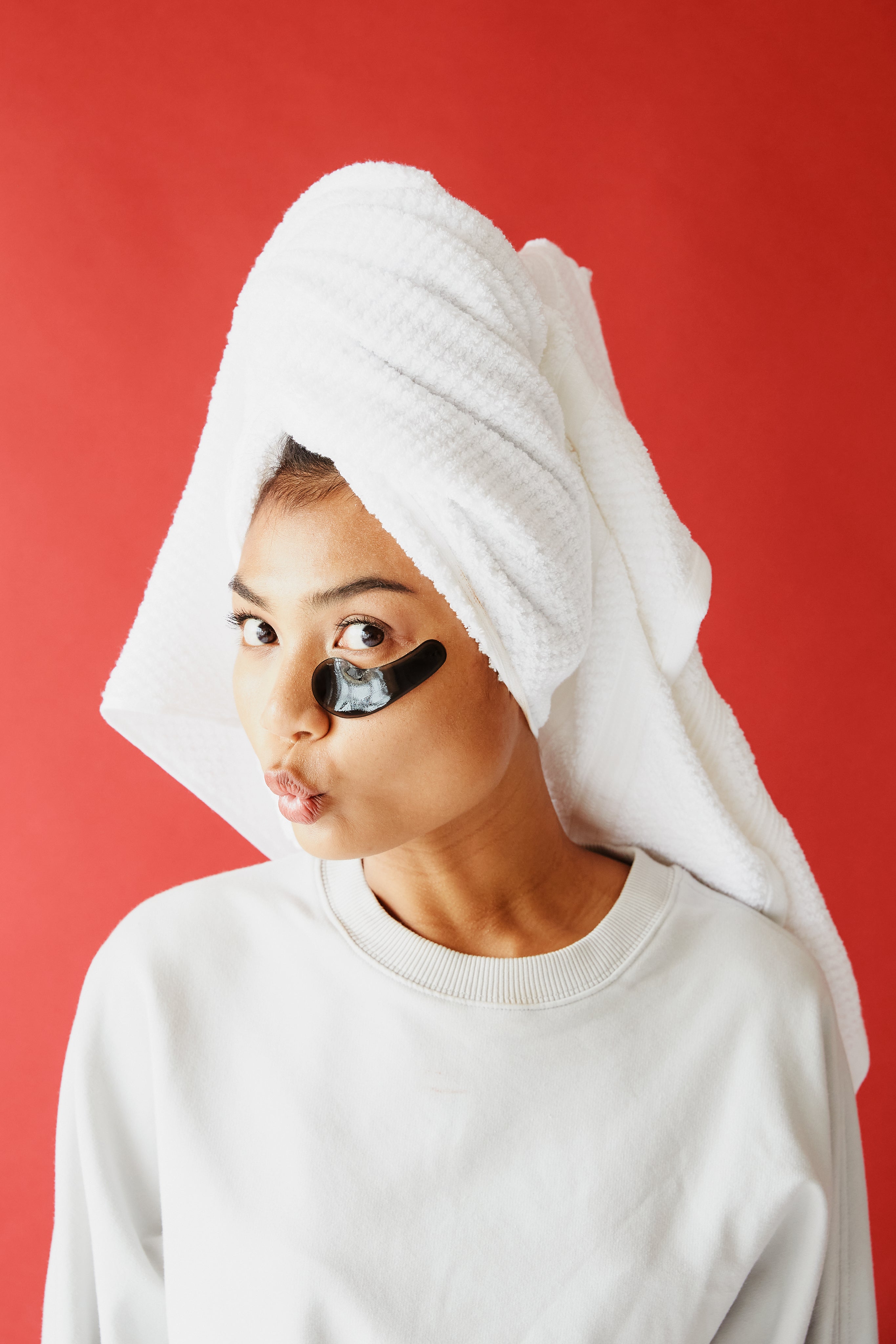 hair-wrapped-with-under-eye-patches.jpg